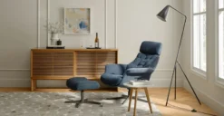 Gira Matte Black Floor Lamp